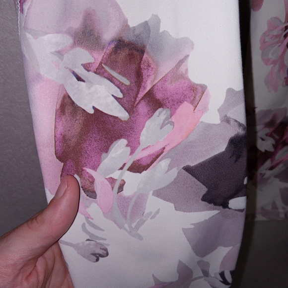 Athleta Salutation Tight Peony 7/8 Leggings Stash Pockets Womens Size XXS - Picture 5 of 11